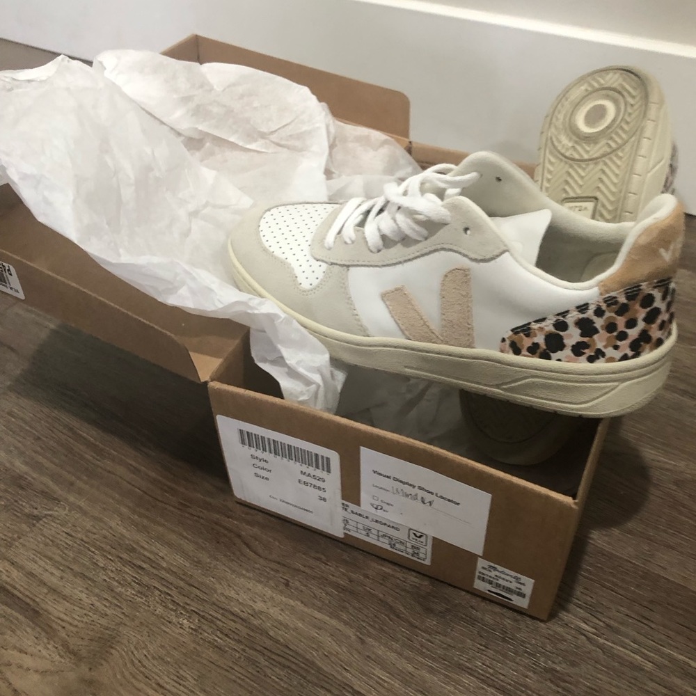 Veja x Madewell V10 Size 38